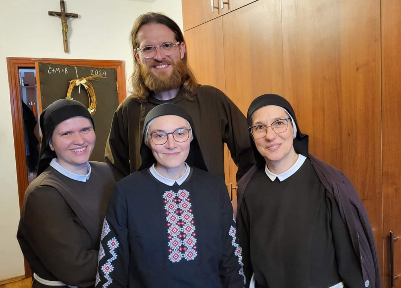 fr tom and 3 sisters