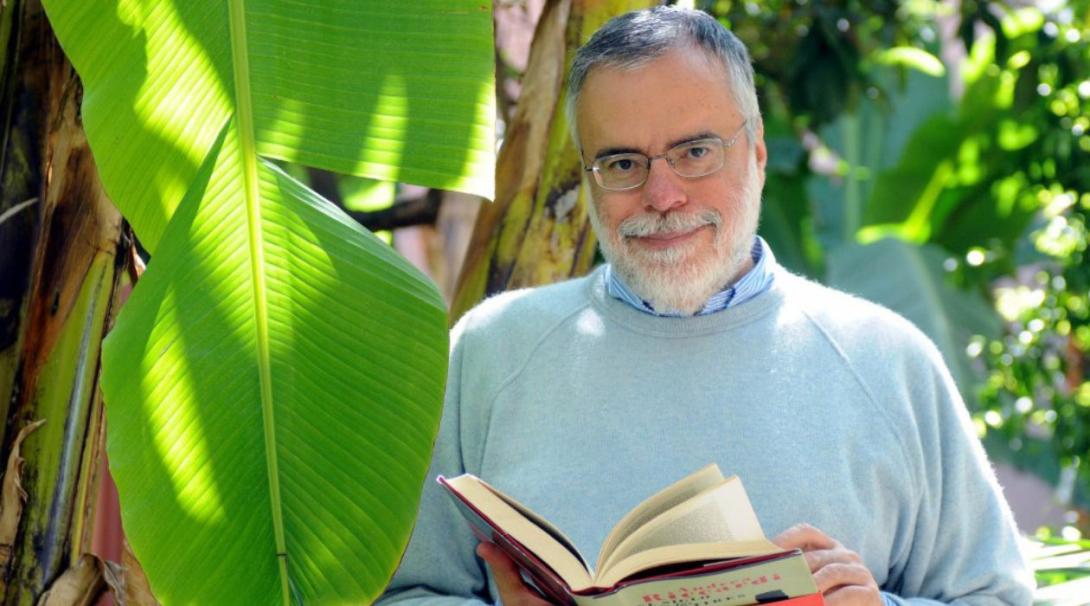 Andrea Riccardi with a book